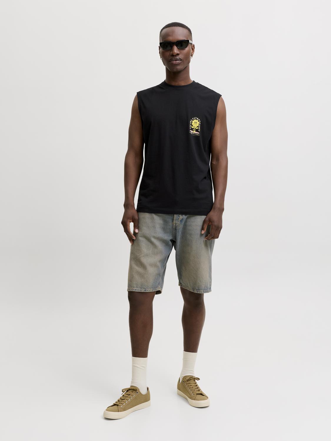 model_shot-front_full